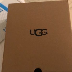 Brand new in box mini ugg boots chest but color